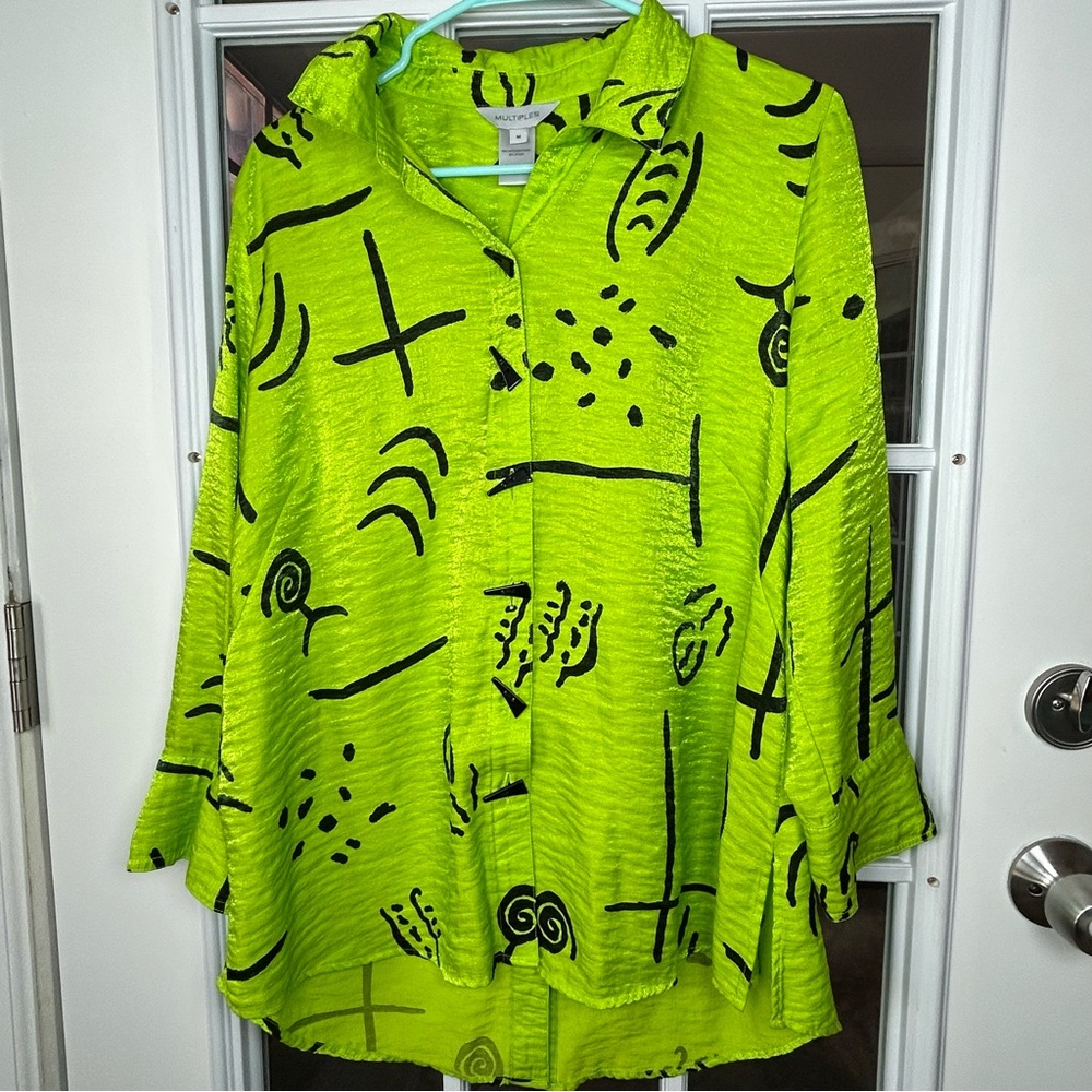 Multiples Vibrant Green Button Down Shirt Art Tea… - image 1